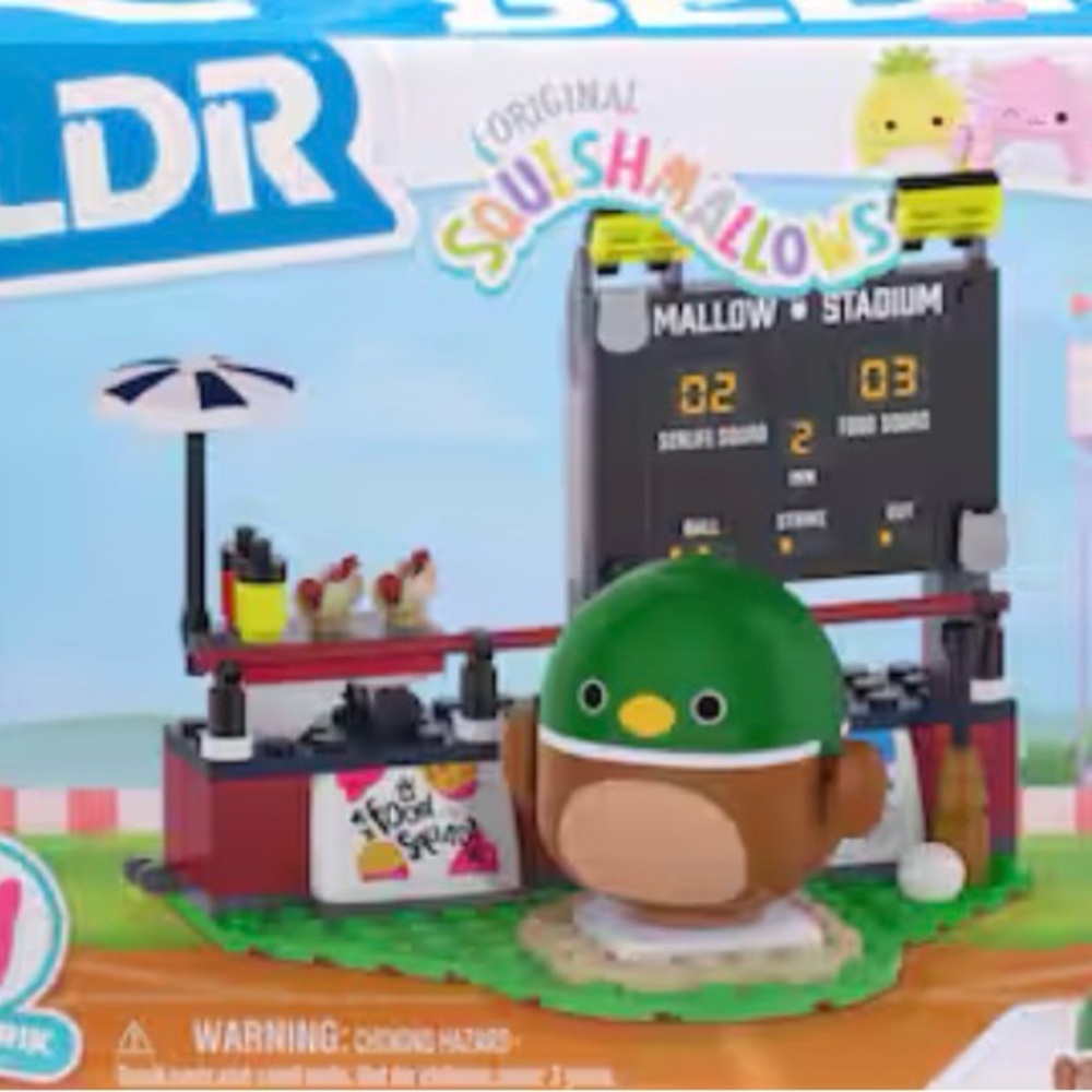 Squishmallows Green and Brown Mallow Stadium Playset